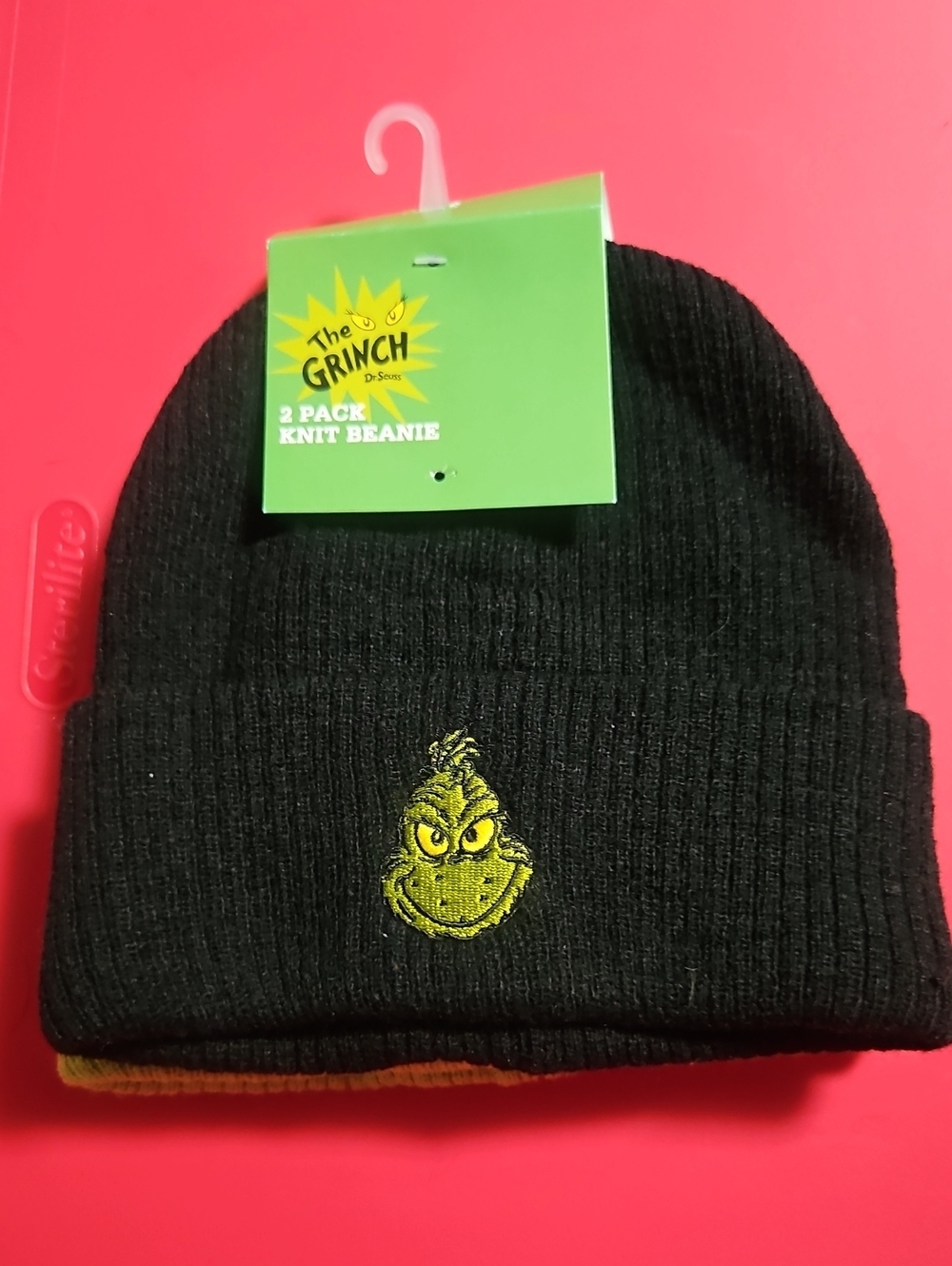 THE GRINCH ADULT UNISEX BEANIE 2 PACK: BIOWORLD: BLACK/GREEN: NEW WITH TAGS: OS